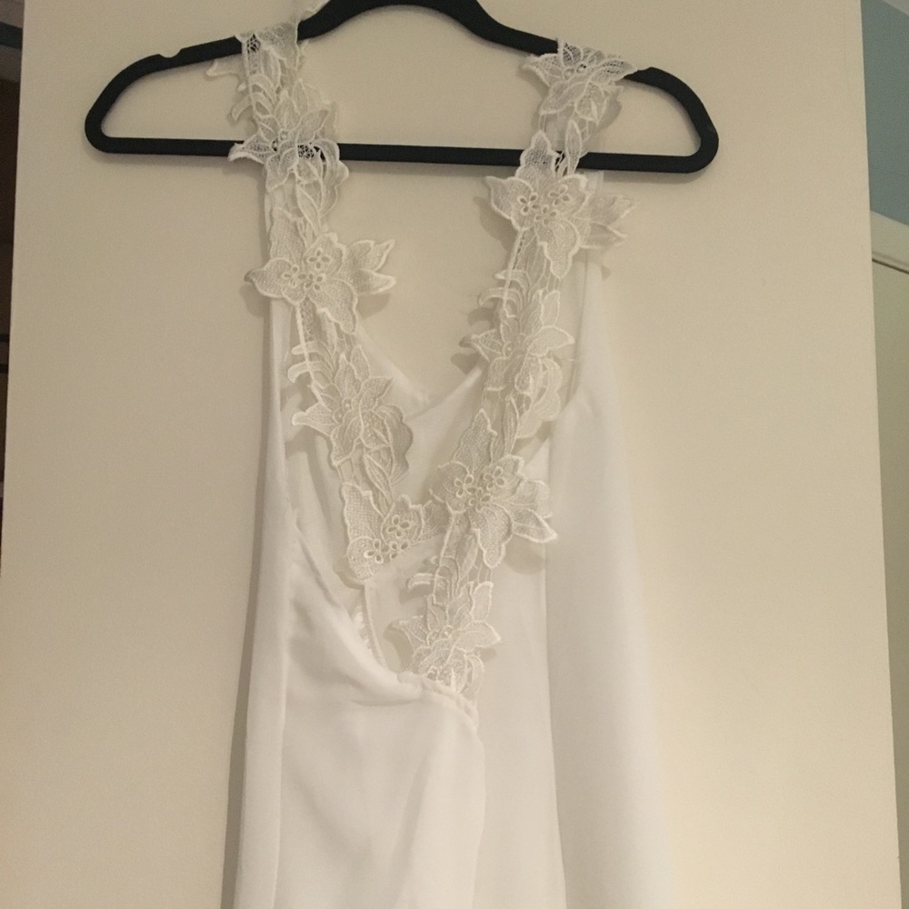 White flower crossback dress